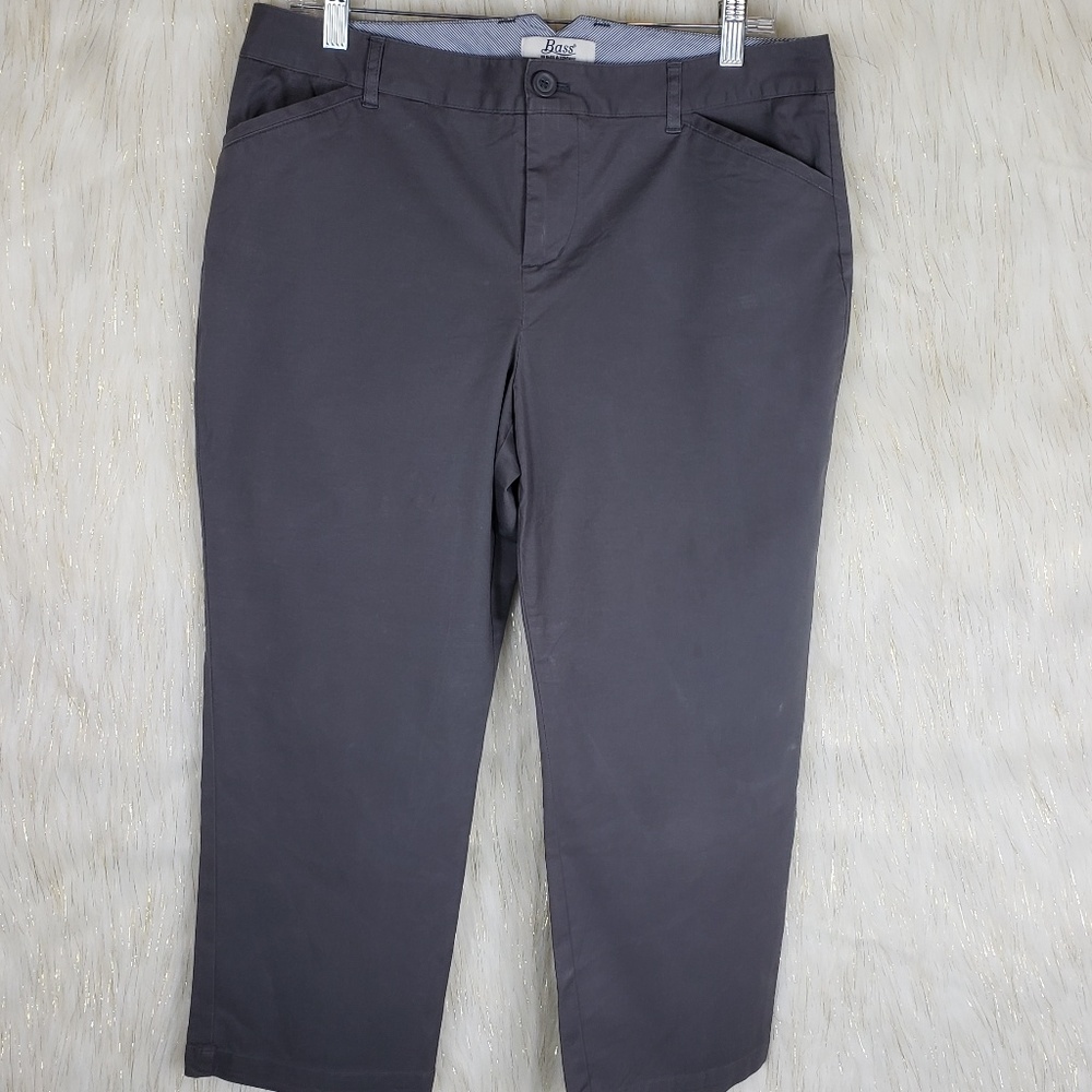 G.H. Bass Grey Capris